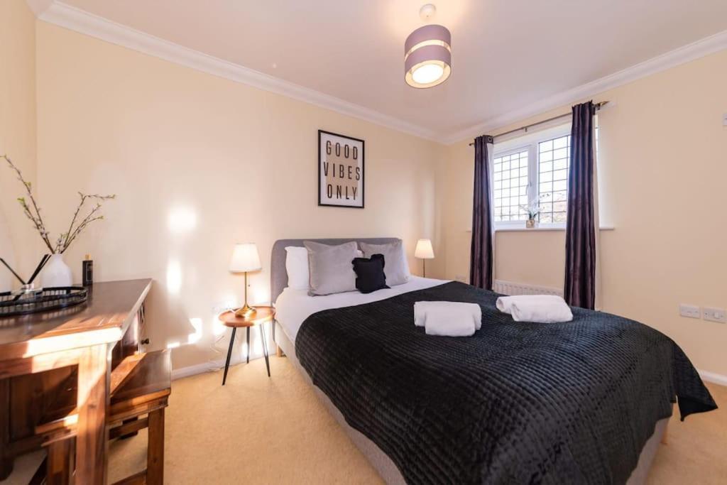 Ratby House - Spacious 3 Bed With Garden & Parking Earley Экстерьер фото